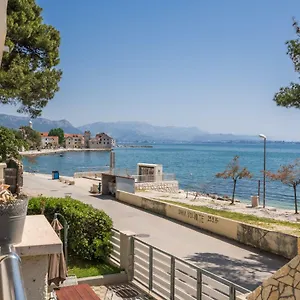 Beachfront Gabine Kastela